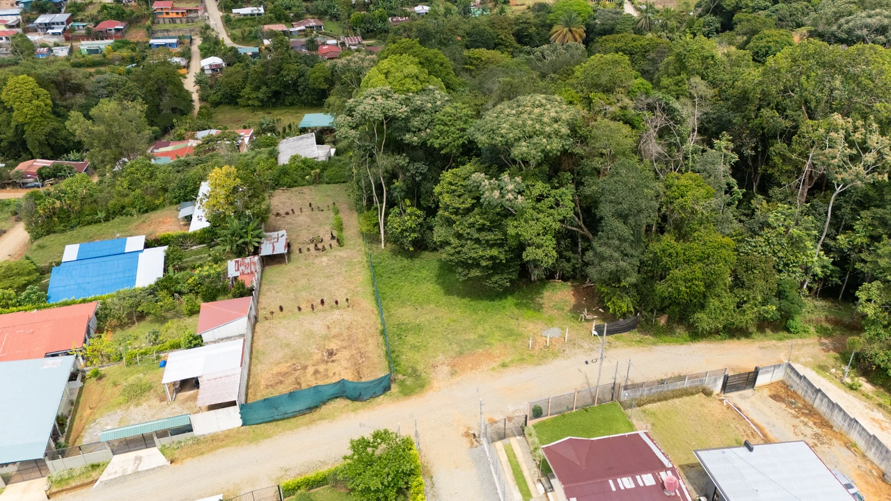 Home Construction Site For Sale in San Isidro del General - Gallery image 4