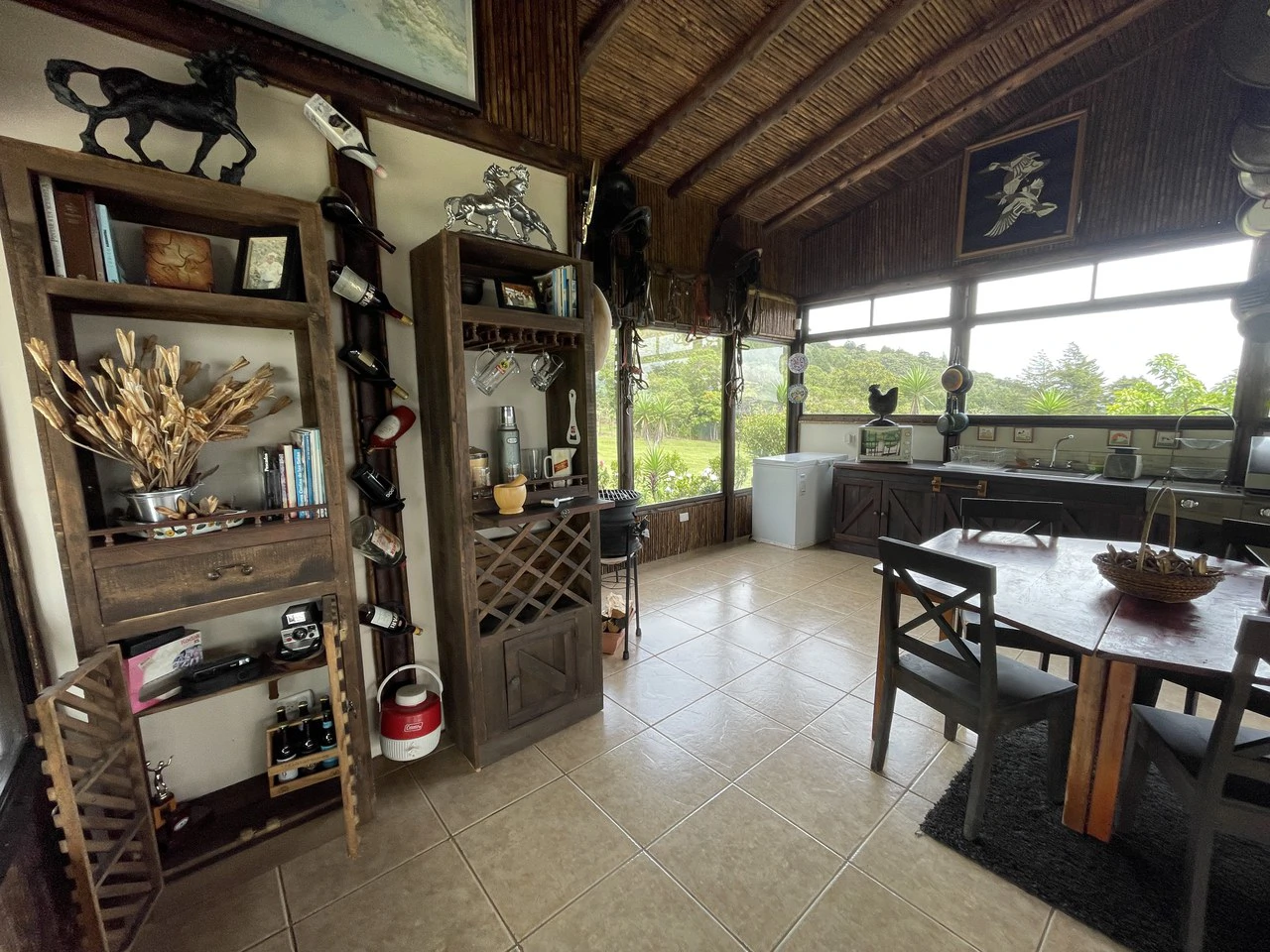 Cartago, gourmet coffee plantation: Charming Coffee Retreat Home with Stunning Views and Gourmet Coffee Plantations - Gallery image 14
