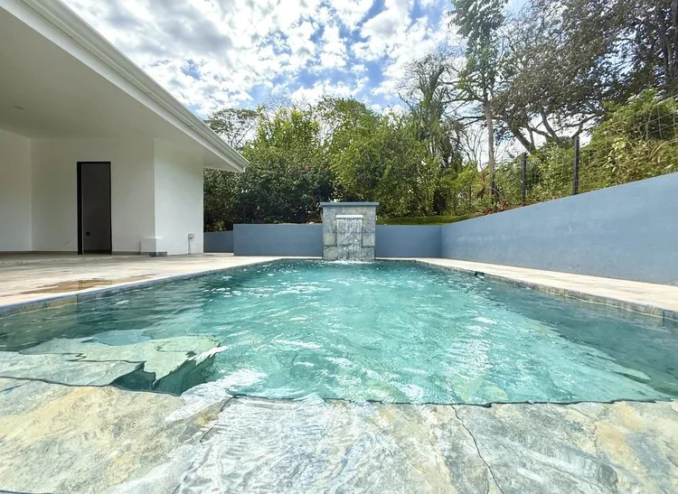 Villa Flores:   Brand new build in upcoming Villas del Mar neighbourhood.  $399,000 USD