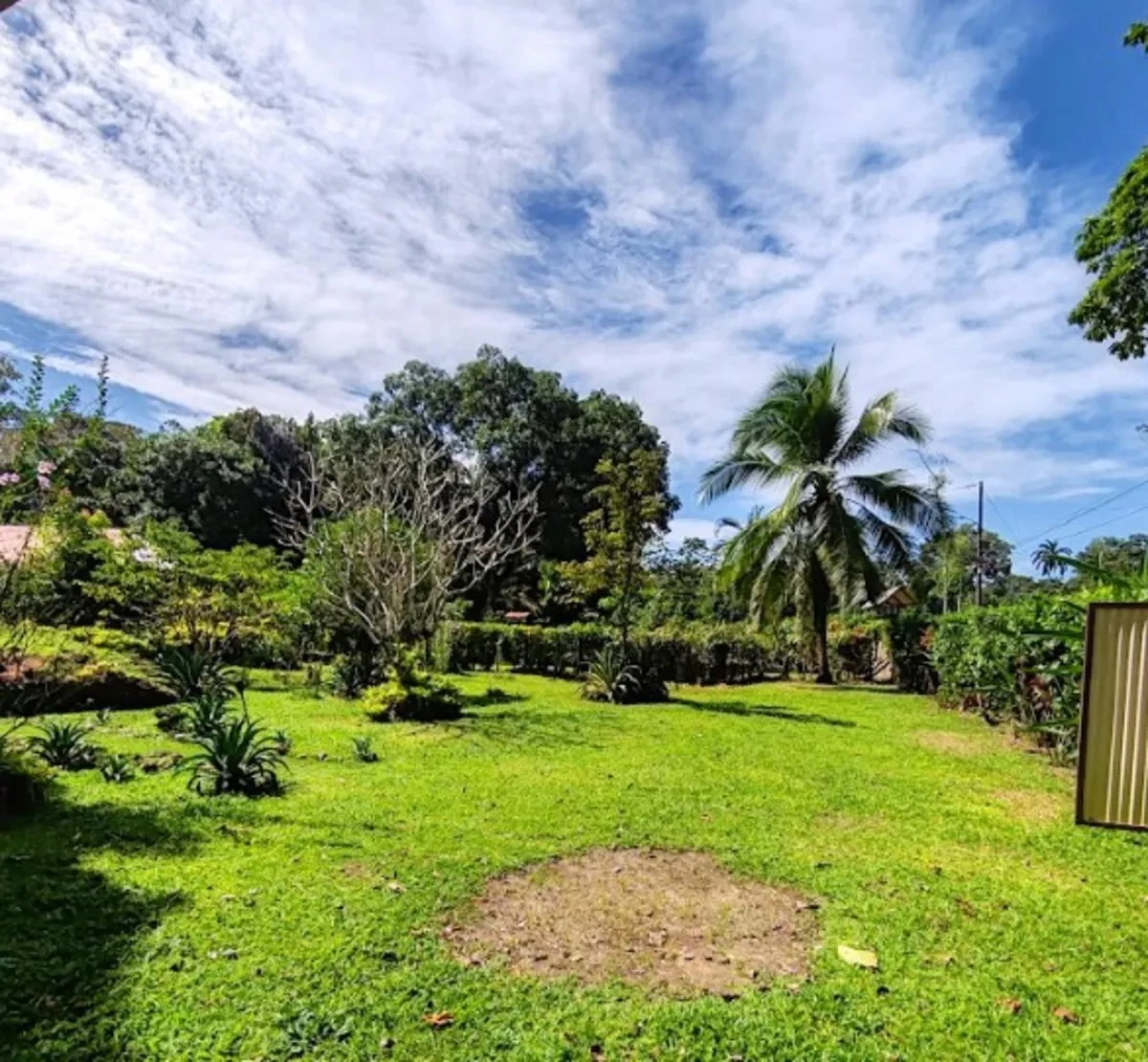 ID 1014: 641 sqm Flat Titled Lot for Sale in Cahuita - Gallery image 3