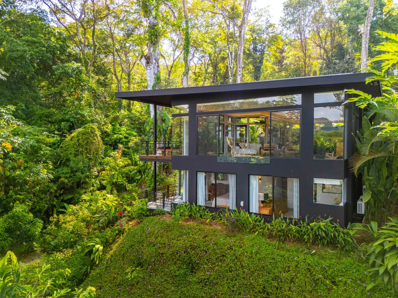 Escaleras Modern Elegance with Ocean Window Views and Jungle Tranquility, Dominical Costa Rica - Gallery image 8