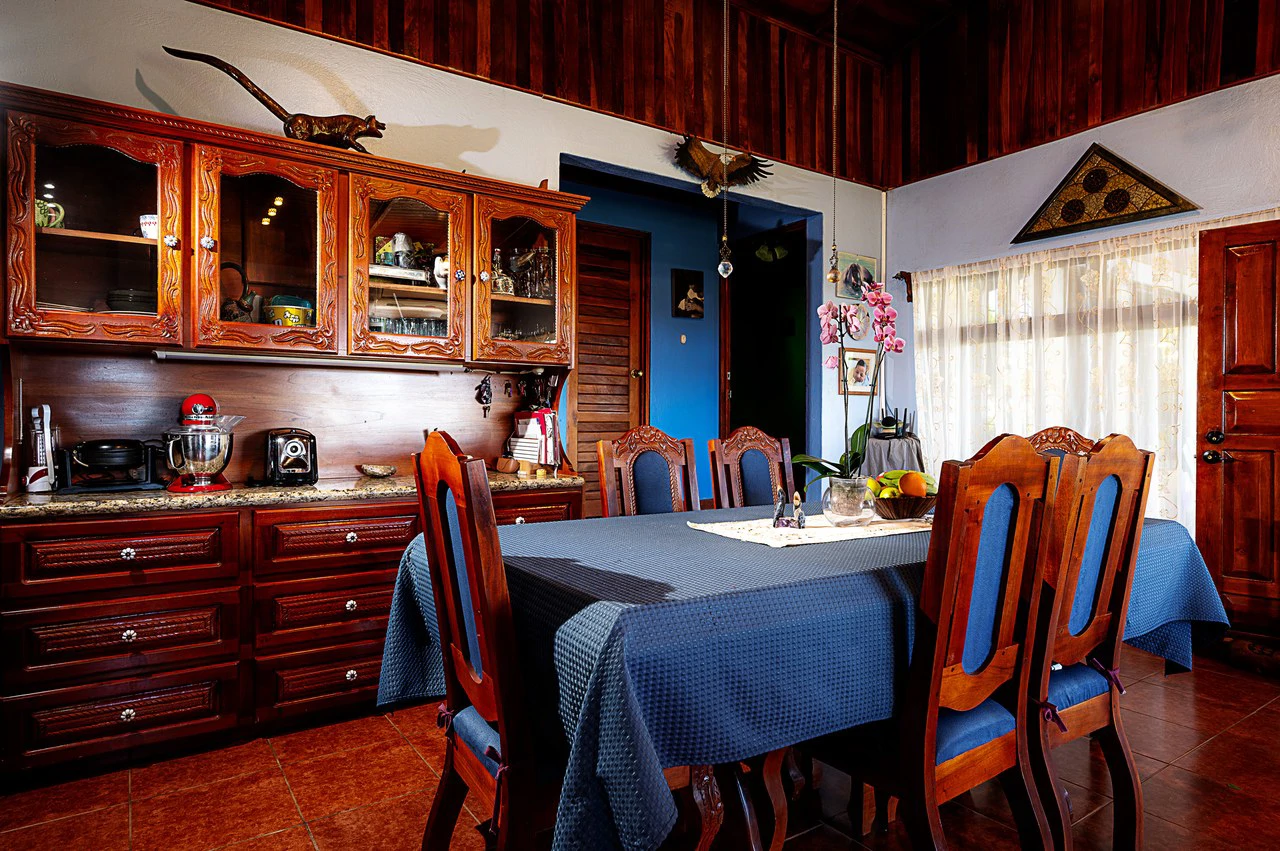 Harmony Haven: Lake Arenal View Home and Guest Casita - Gallery image 4
