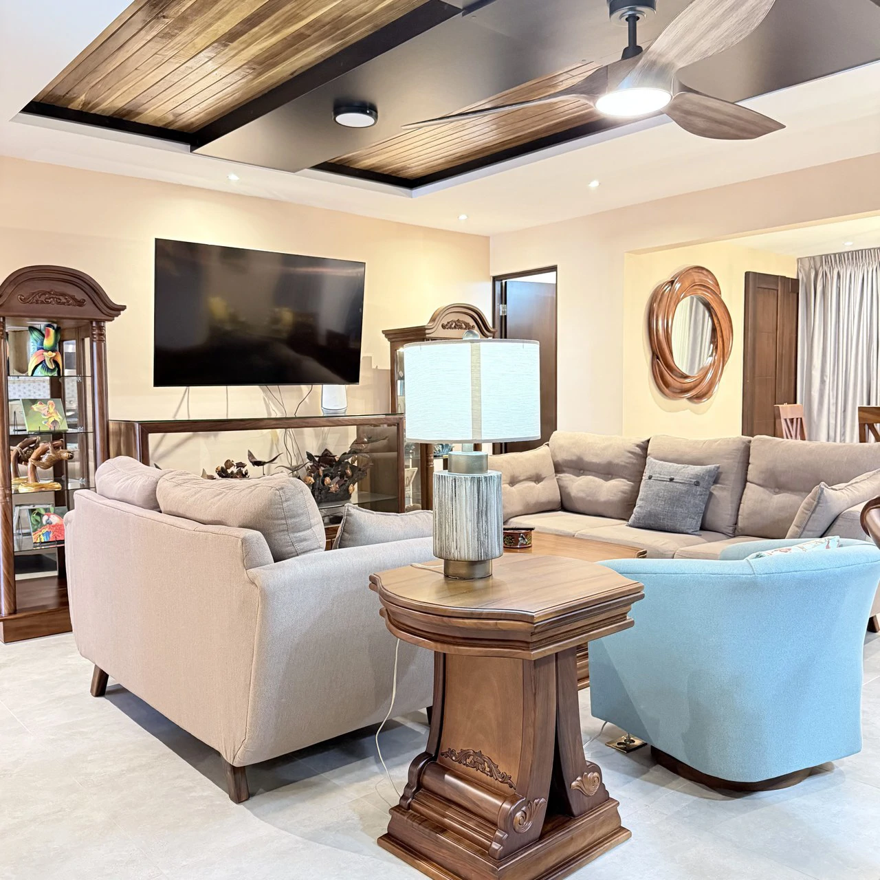 Unique Oversized Lot Home in Ciudad del Mar with 4 Covered Parking - Gallery image 7