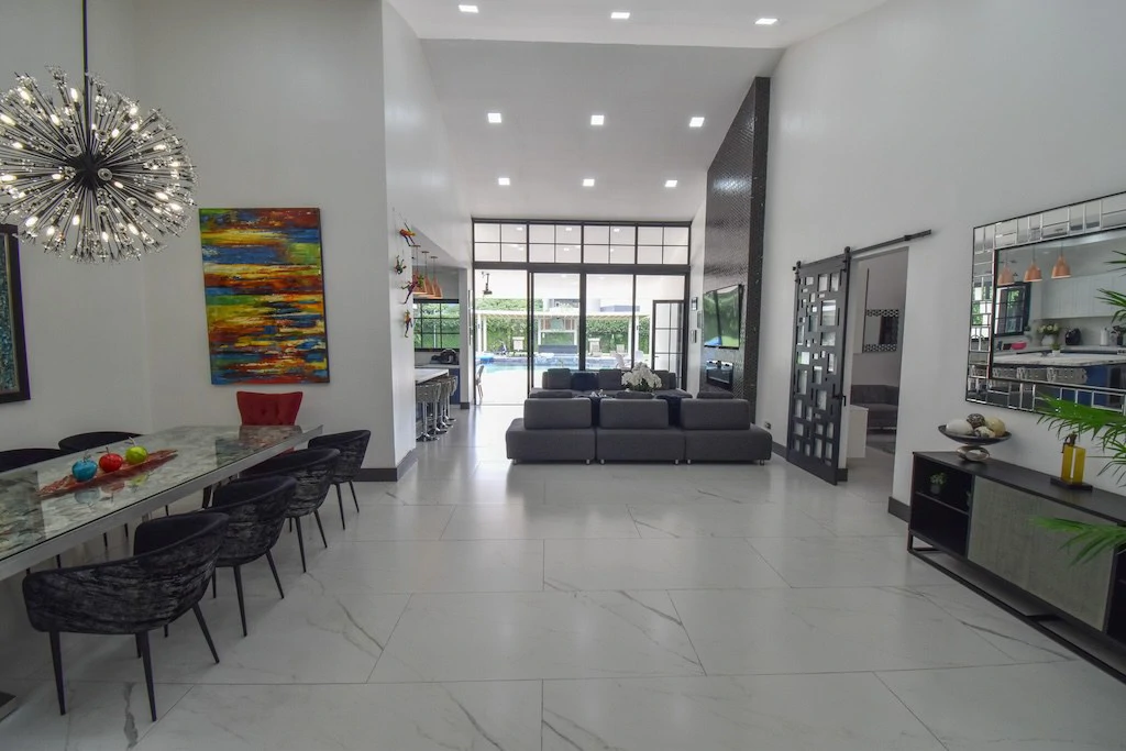 House For Sale in Lindora - Gallery image 10