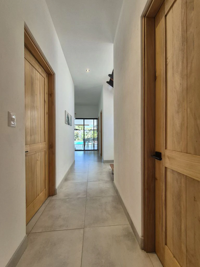 Casa Joya: Turnkey Modern Home with pool – Prime Location & Rental Income - Gallery image 15