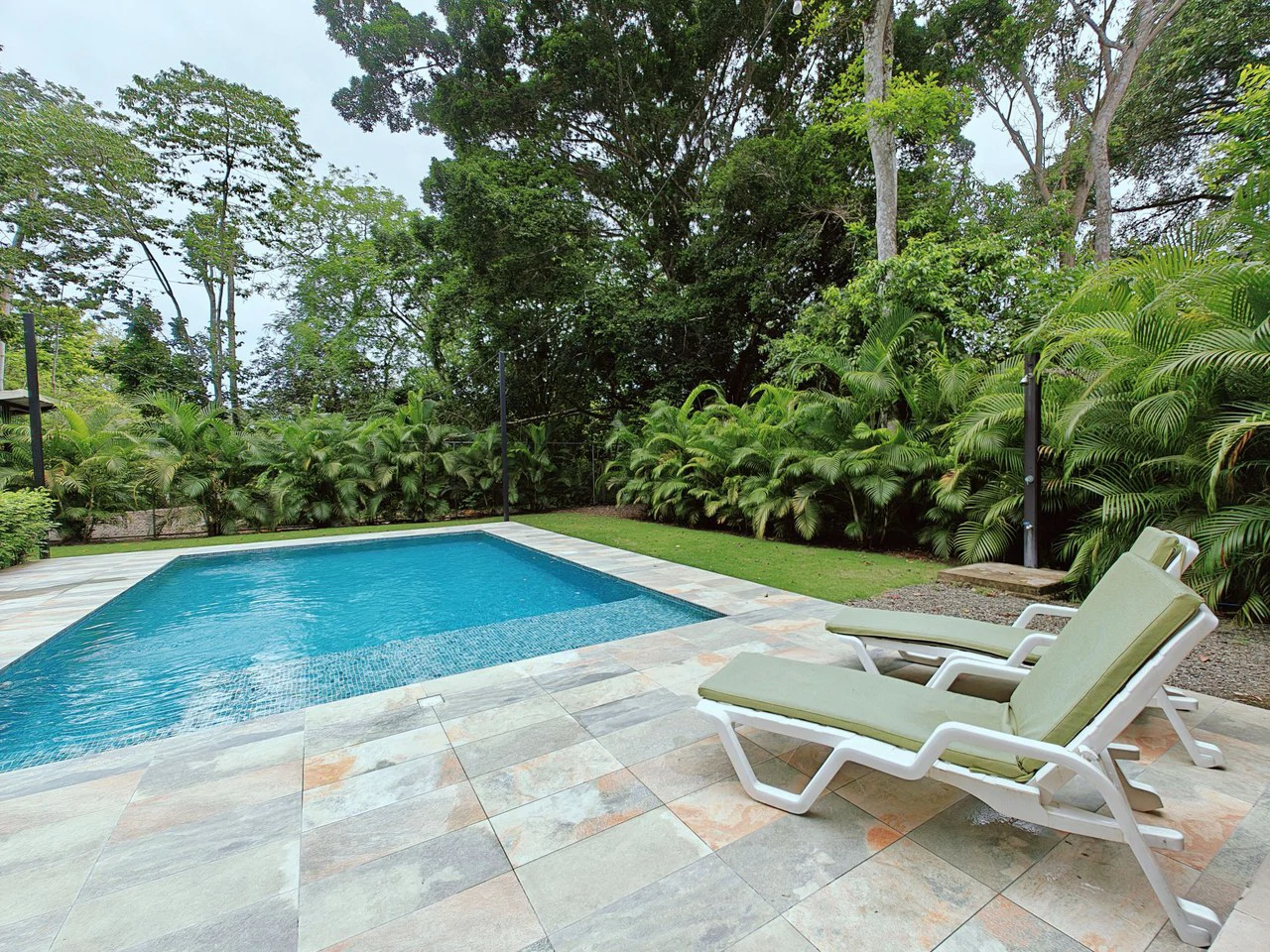 ID 751: Turn-Key Villa with Proven Income Near Cahuita National Park – Main House, Casita, and Stunning Pool on Over Half an Acre - Gallery image 32