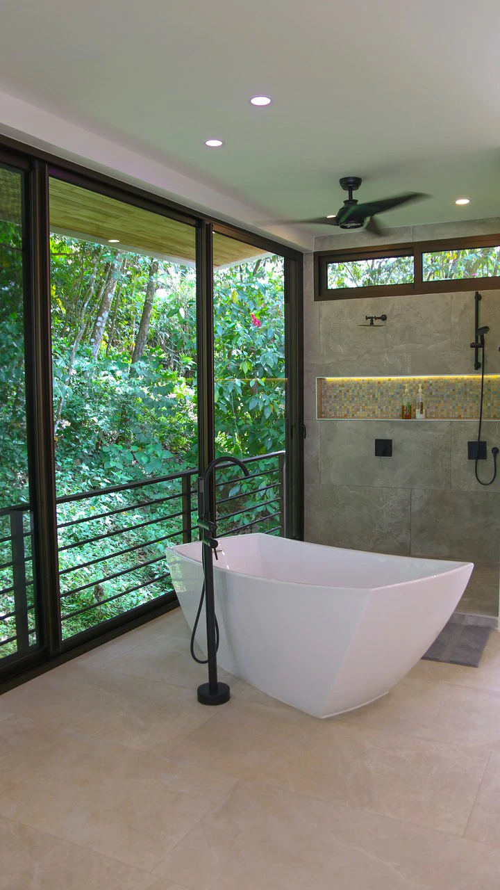 La Ecovilla Casa Colibri: Beautiful Modern Eco Village Dream Home - Gallery image 3