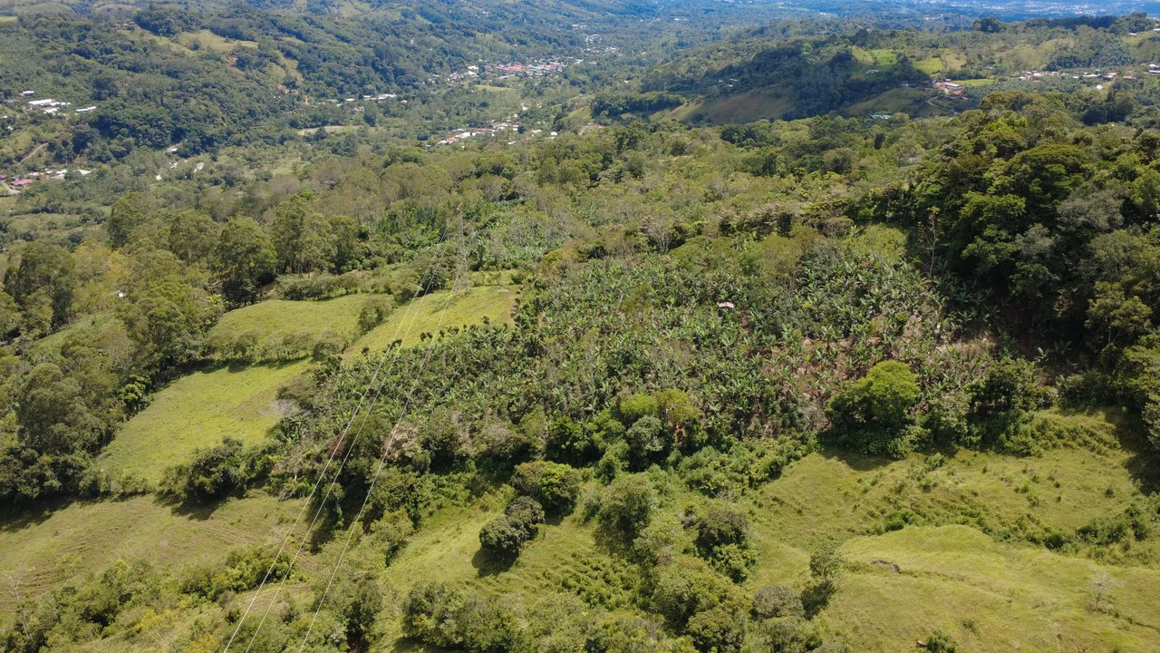 Countryside Home Construction Site For Sale in San Isidro del General - Gallery image 6