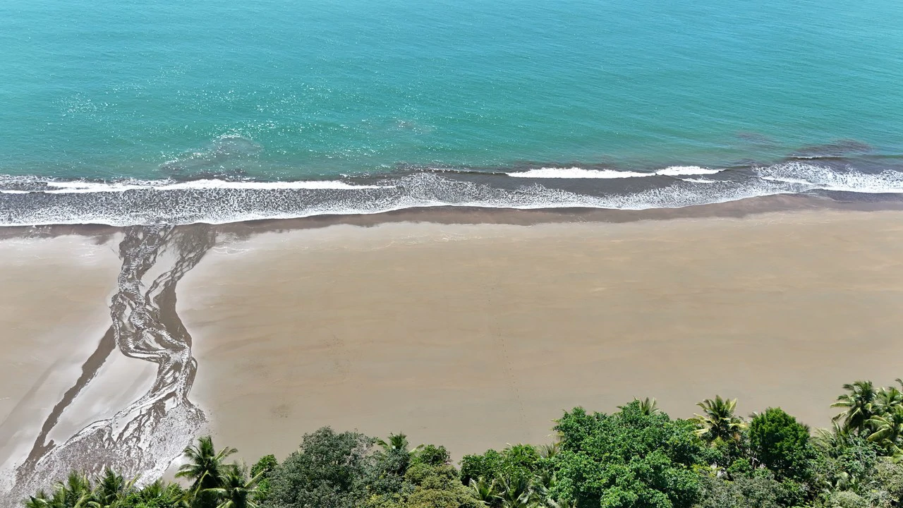 Private Beach Community | 1,708 m² Build-Ready Lot in Ballena - Gallery image 12
