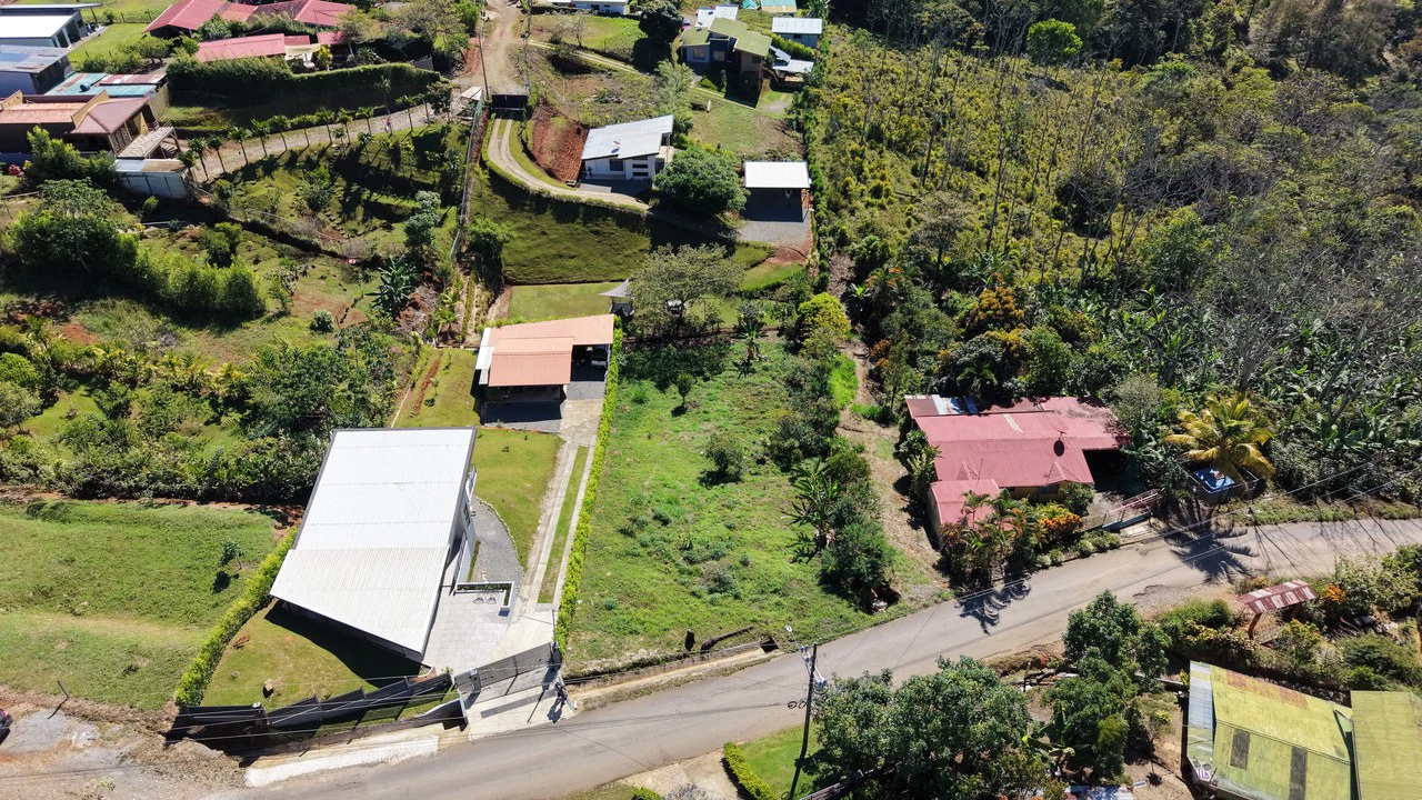 Countryside Home Construction Site For Sale in Miravalles - Gallery image 13