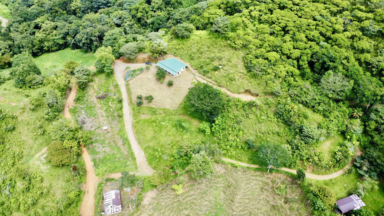 2.6 ACRES – 3 Bedroom Home With Beautiful Views, Several More Building Sites, Perfect For Small Farm!!! - Gallery image 27