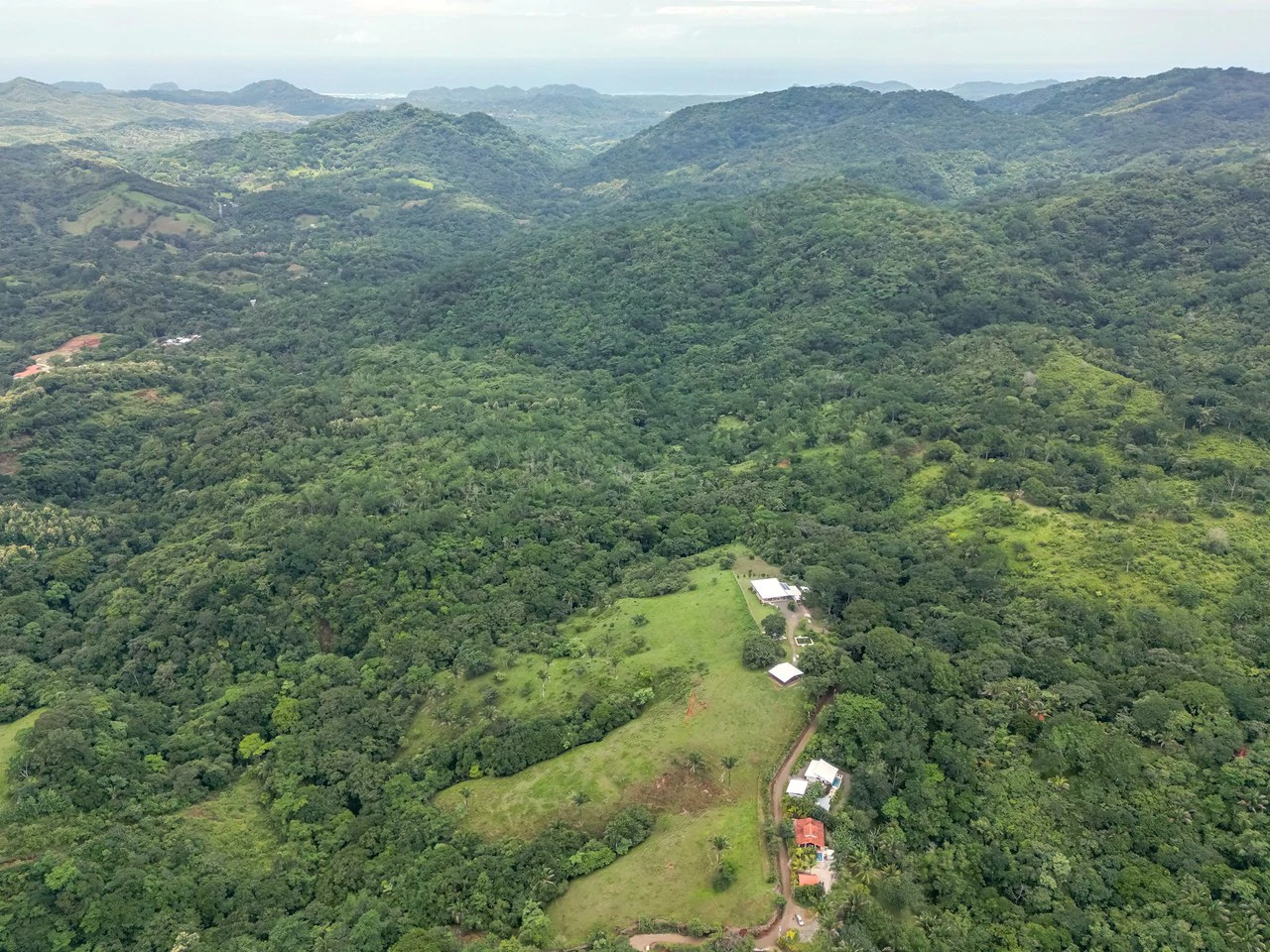 Development-Ready Land in a Stunning Setting Near Samara: Mountain Home Construction Site For Sale in Playa Samara - Gallery image 6