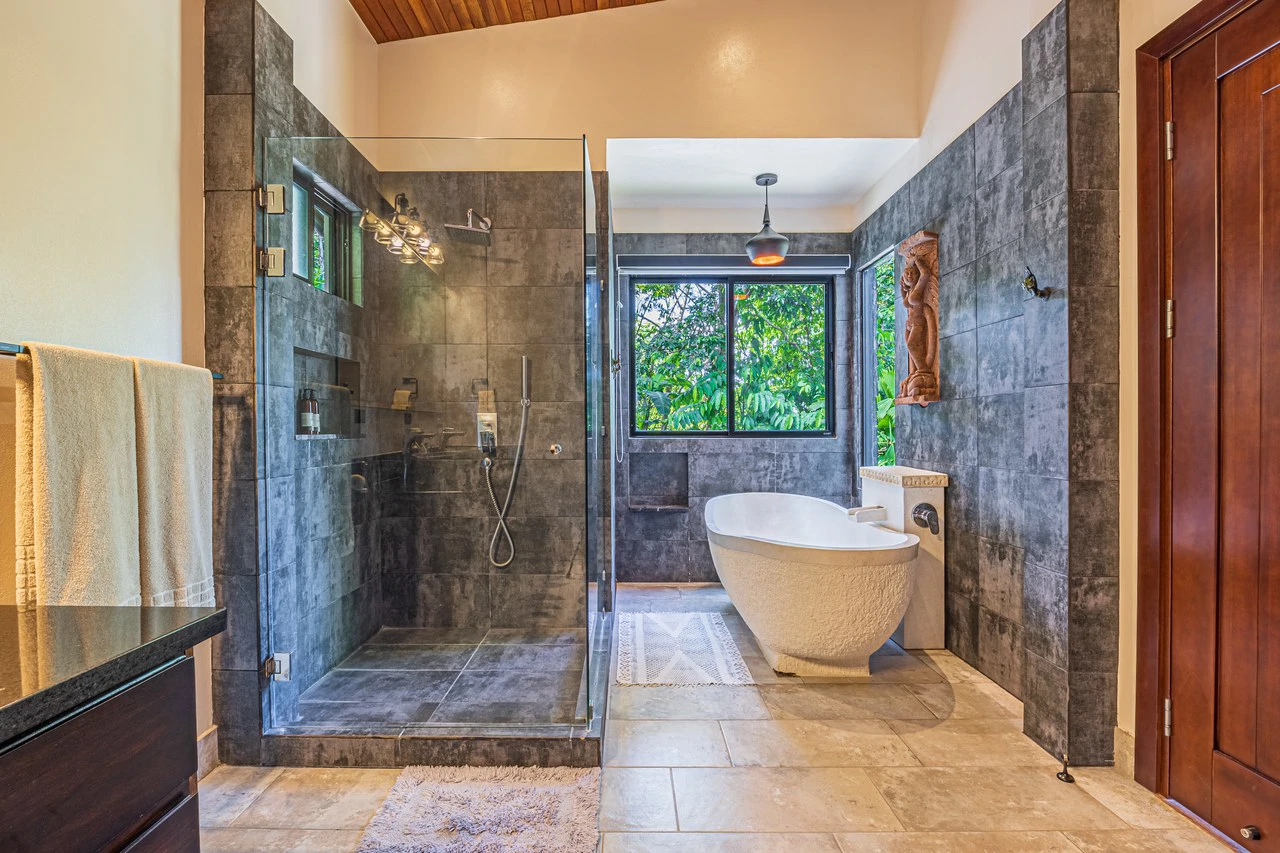 Casa Markissa: Luxury Oceanview Villa with Proven Rental Income. - Gallery image 22