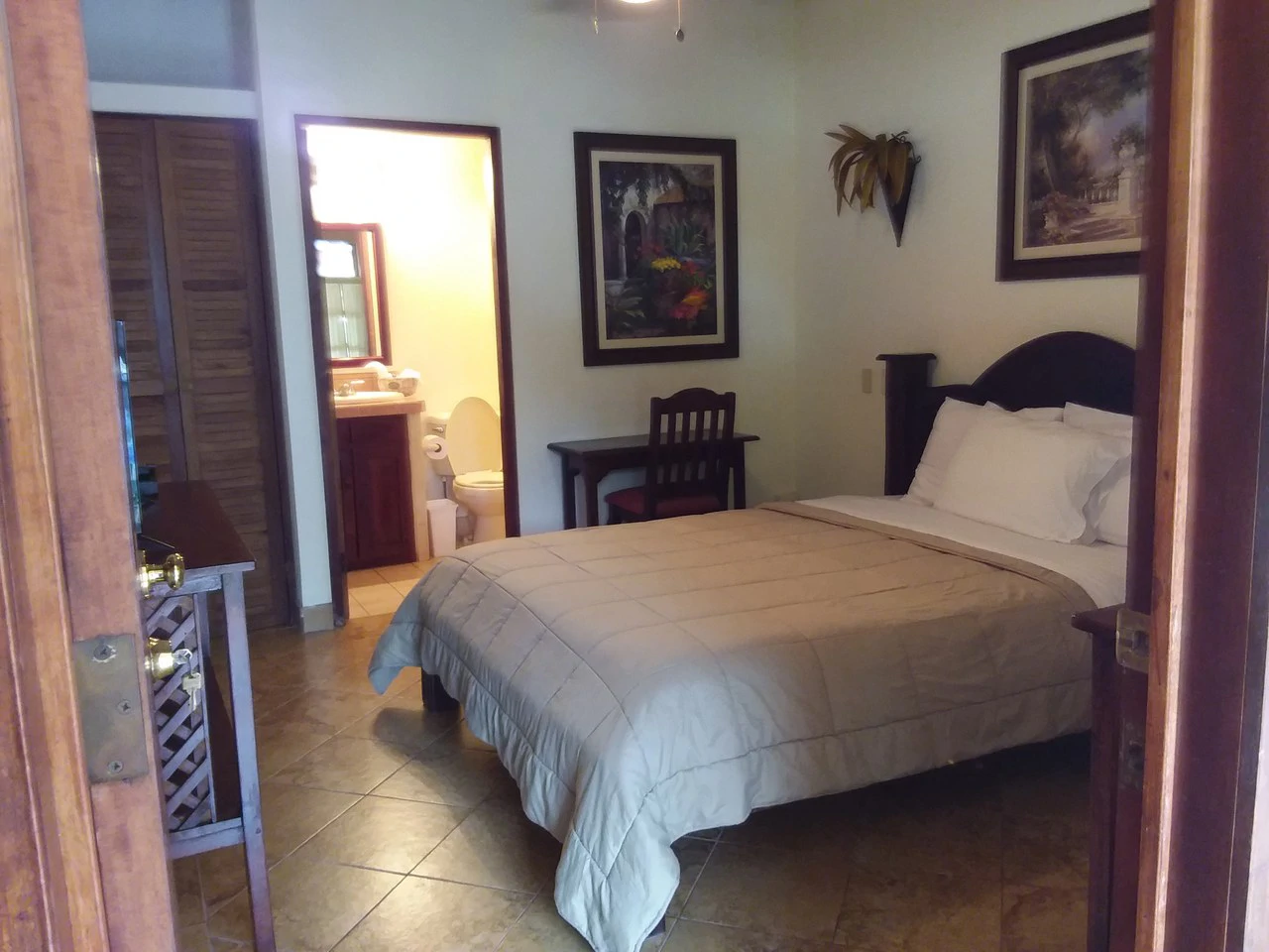Beach Boutique Hotel for sale, Turn Key business opportunity in an established community in Playa Carrillo, Guanacaste - Gallery image 12