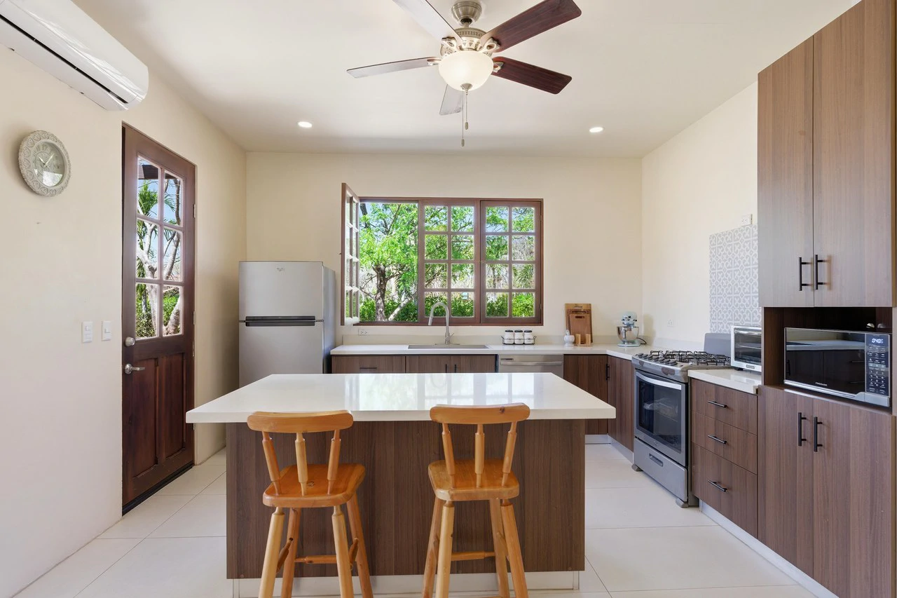 Stella Maris: Tranquil Home Within the Beauty of Altos Los Robles - Gallery image 5