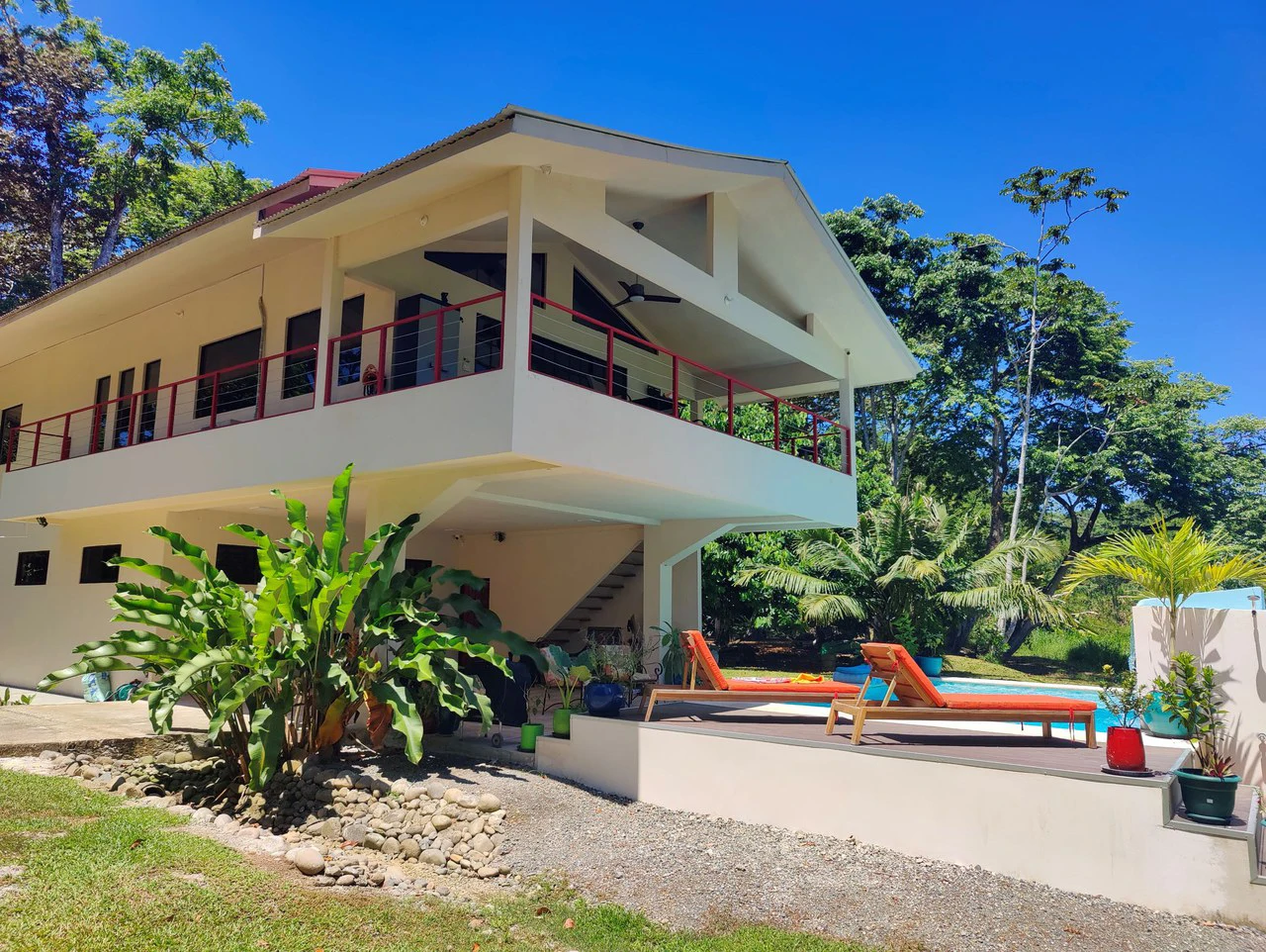 Penshurt Riverside Oasis: Stunning Riverside Property with 2-Bedroom Home and Additional Apartment - Gallery image 19