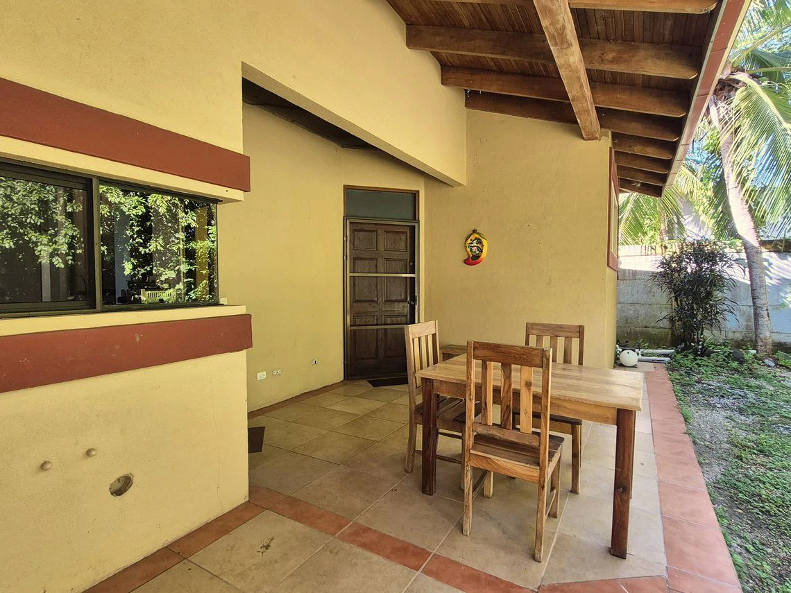 Casa Ora: Price Reduction - Charming Renovated Home with Expansion Potential, Close to All Amenities. - Gallery image 22