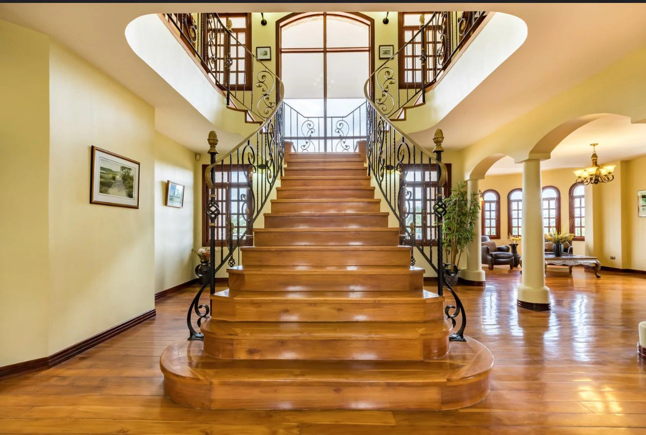 ID 3902:: Breathtaking Mountain View - Home for Sale - Gallery image 13
