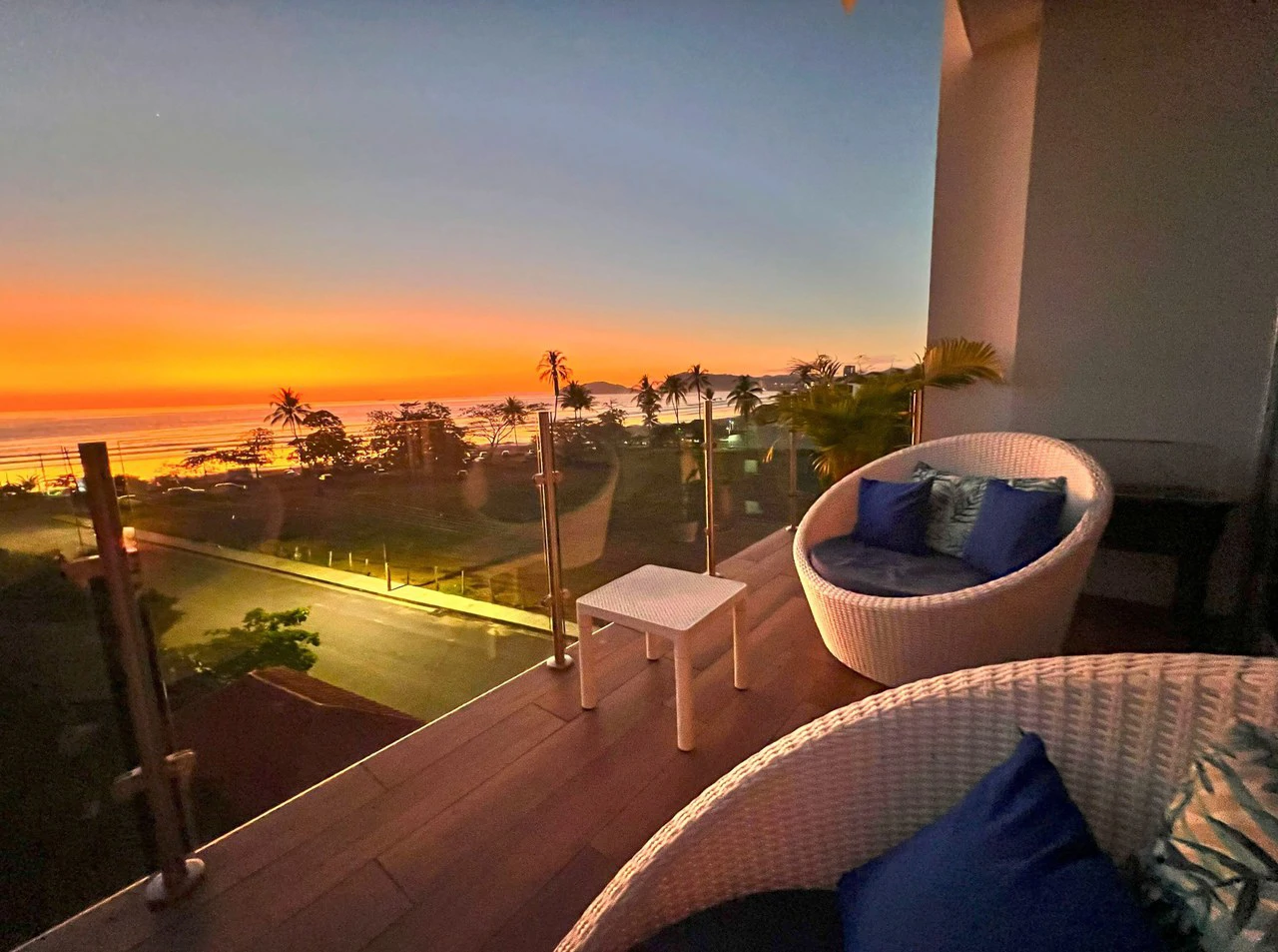 Sunset Boulevard: Stunning 2-Bedroom Oceanview Apartment for Sale in Sunset Blvd, Jaco Beach