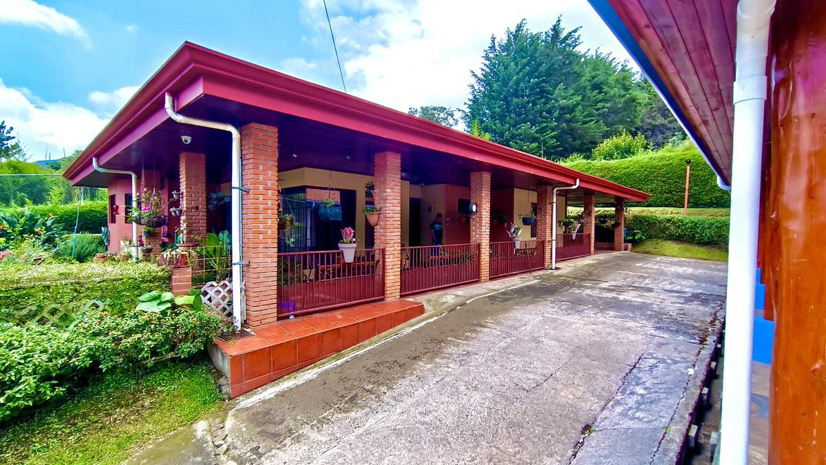 Property for sale with the 3 houses in San Rafael - Gallery image 66
