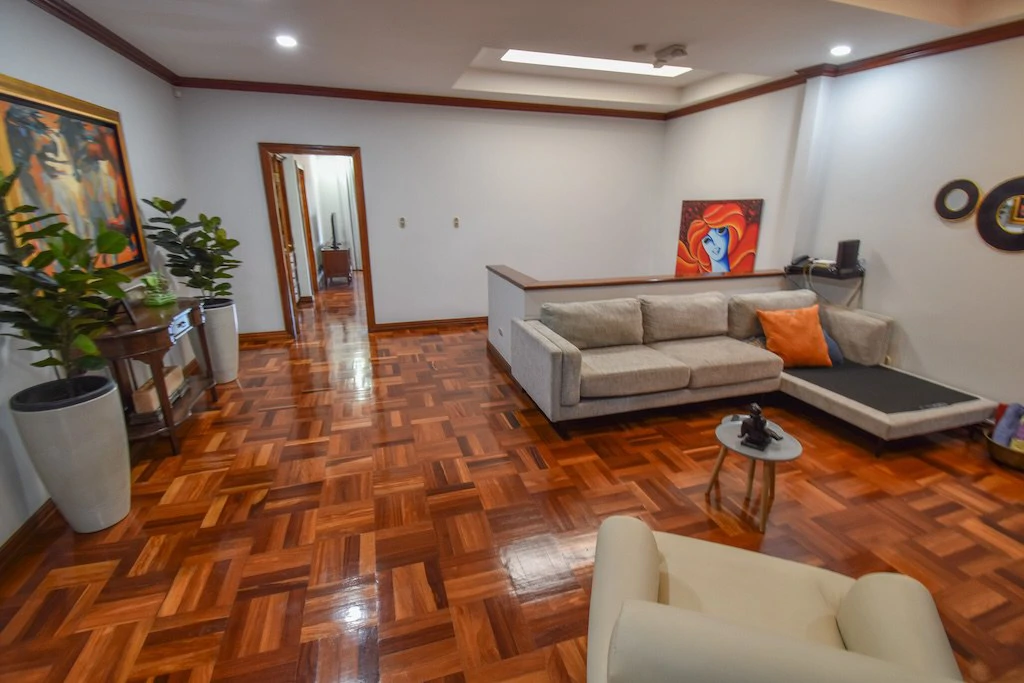 House For Sale in San Antonio - Gallery image 36