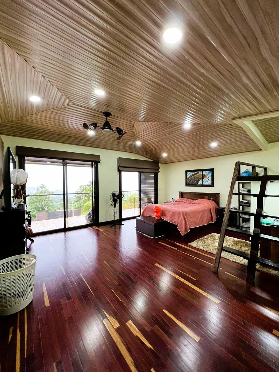 Mountain and Countryside House For Sale in Daniel Flores - Gallery image 8