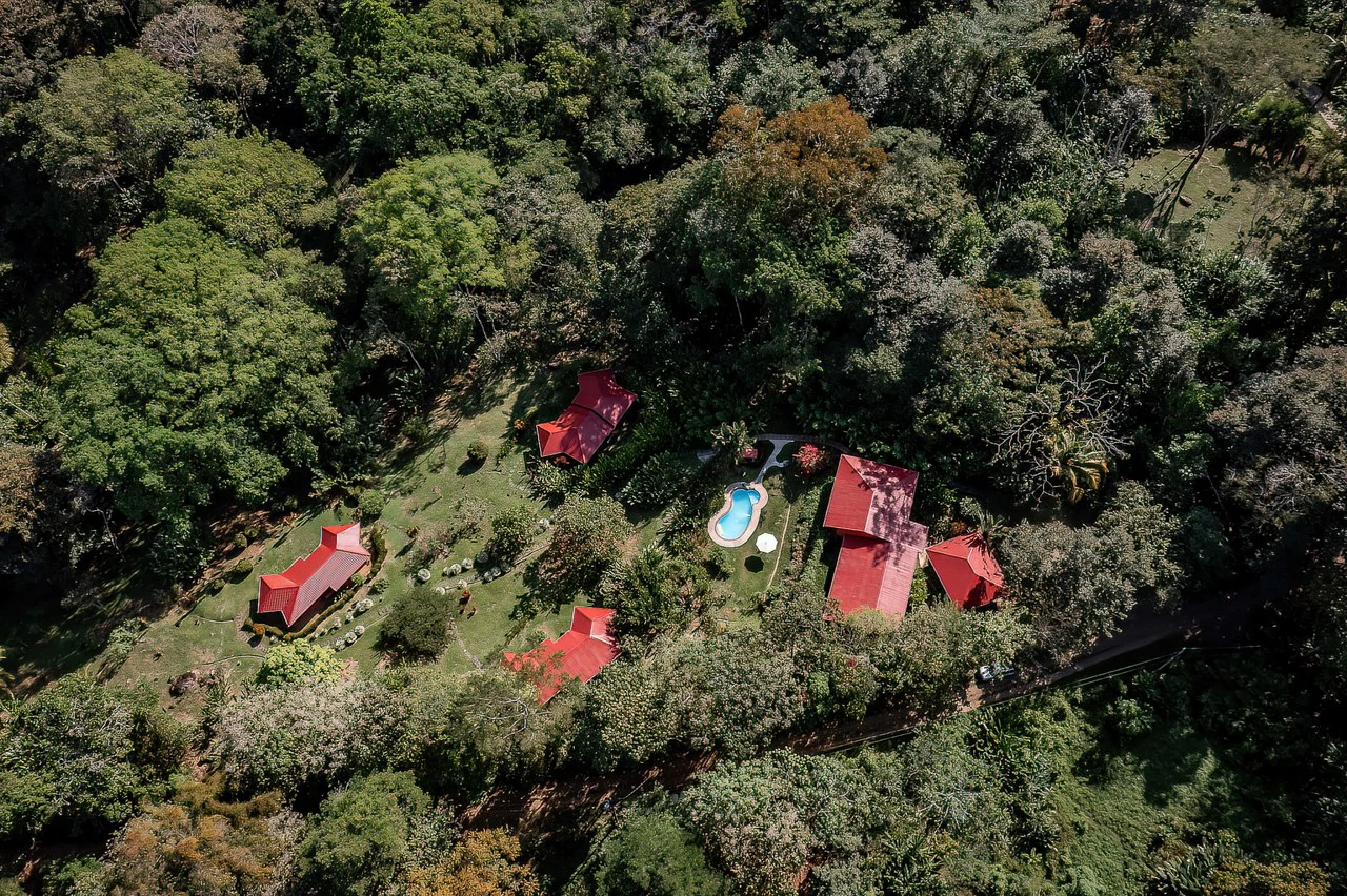 A TRANQUIL HAVEN: PRIME INVESTMENT OPPORTUNITY IN UVITA'S LUSH RIVER ENCLAVE: Mountain Hotel/Resort/Hostel For Sale in Uvita - Gallery image 60