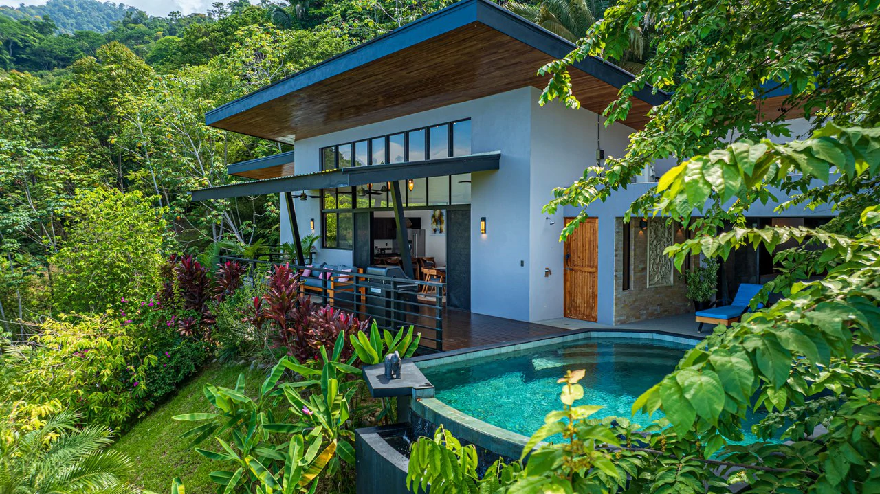 Casa Markissa: Luxury Oceanview Villa with Proven Rental Income. - Gallery image 34