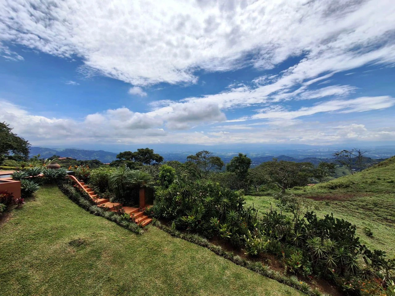 Casa Masterpiece...: Unique Luxury Estate with Panoramic Central Valley Views - Gallery image 27
