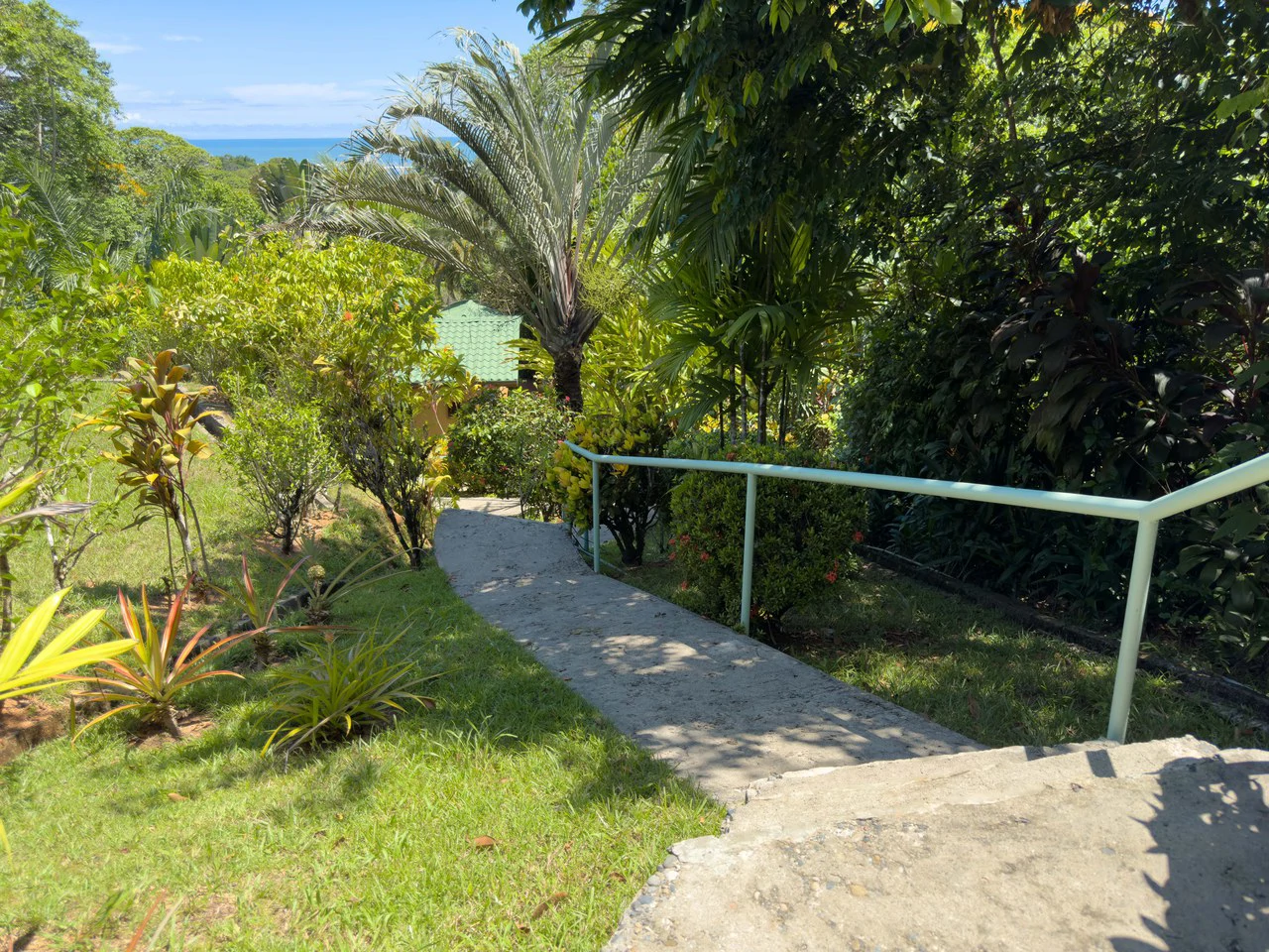 Commerical Property with 4 Ocean View Rental Units in Ojochal - Gallery image 24