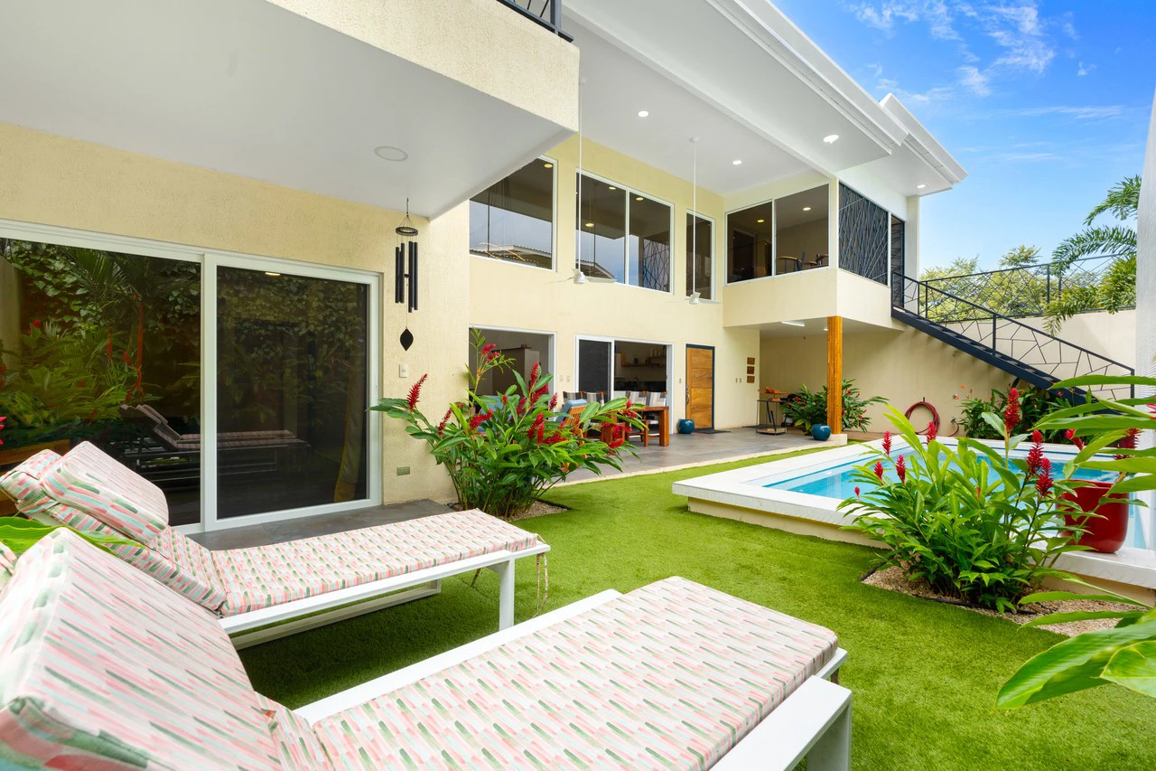 Pierre & Colors: | Prime Corner Lot | Turnkey Income Property - Gallery image 6