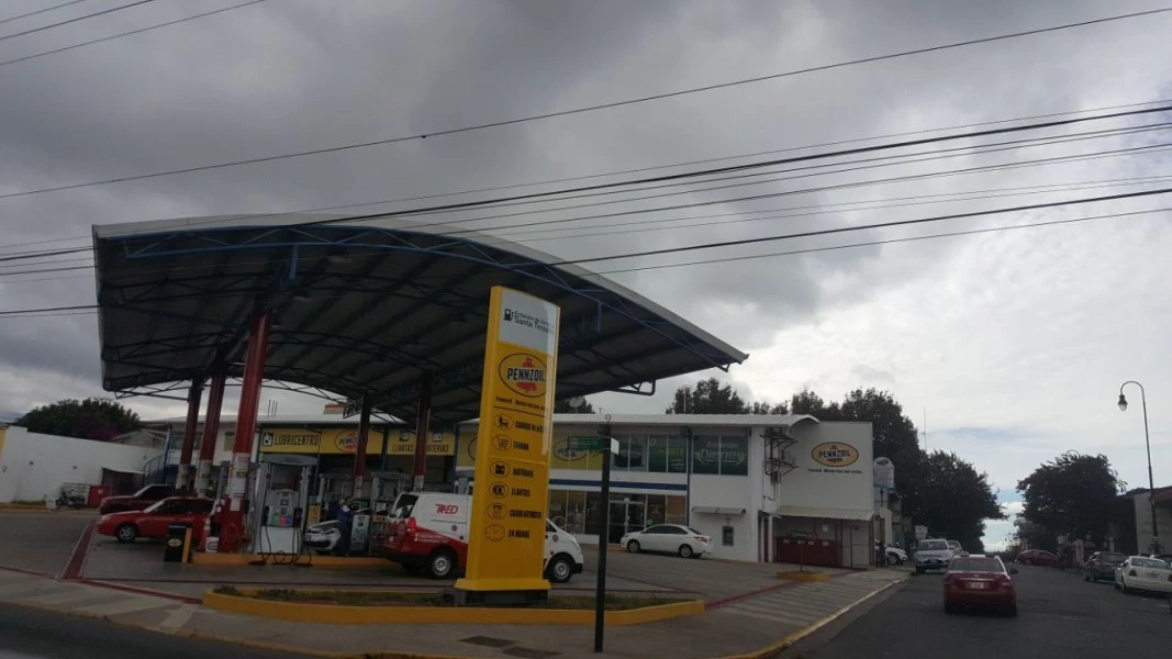 GAS STATION - Gallery image 4