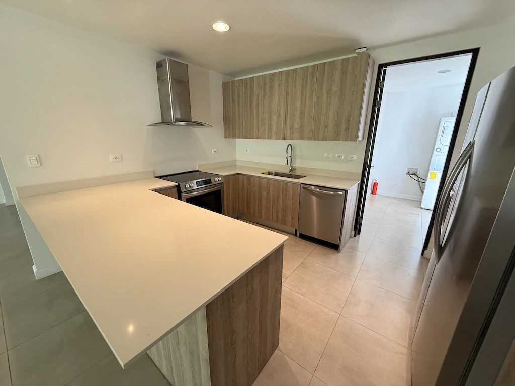 Casa de 4 Habitaciones + Sala de TV en Condominio Dukana: Townhouse For Sale in Guachipelín - Gallery image 8