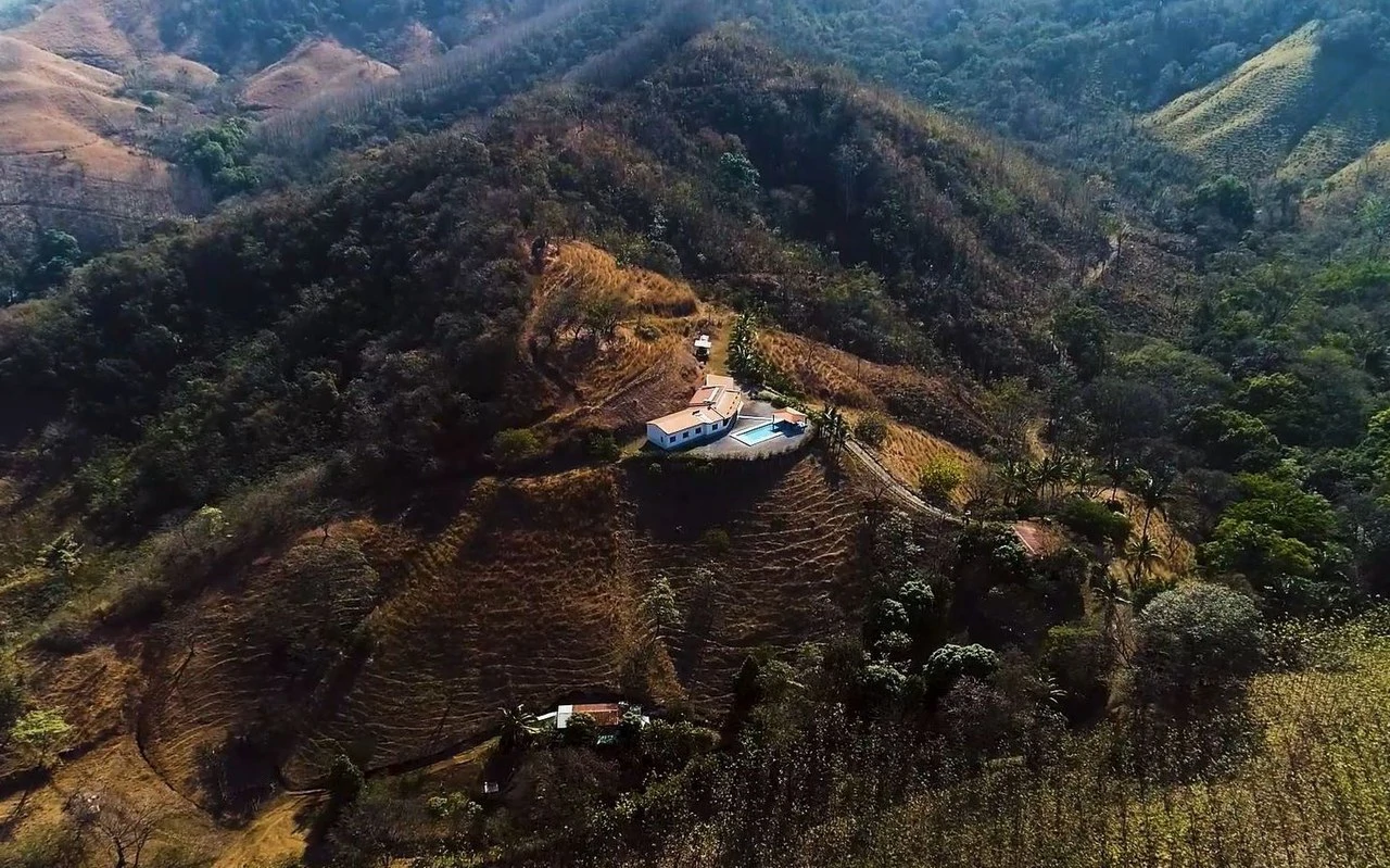 Finca Las Nubes: Amazing 75 Hectare / 185 Acre Finca, with a 300 m2 Main Home and Pool Built above the Clouds - Gallery image 27
