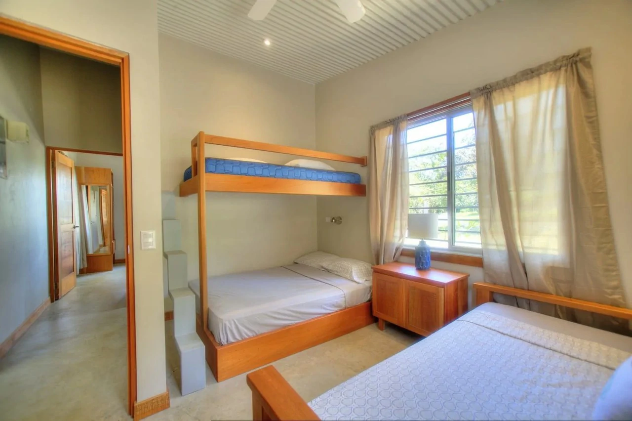 0.2 ACRES – 3 Bedroom Home With Pool Walking Distance To Beach And Surf Breaks, Surfer’s Dream!!!: Near the Coast House For Sale in Playa Pavones - Gallery image 7