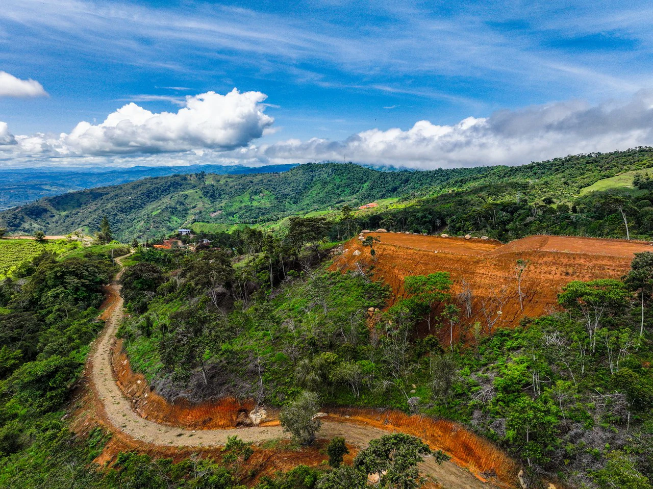 Spectacular Property with Chirripo Mountain and San Isidro City Views - Gallery image 17