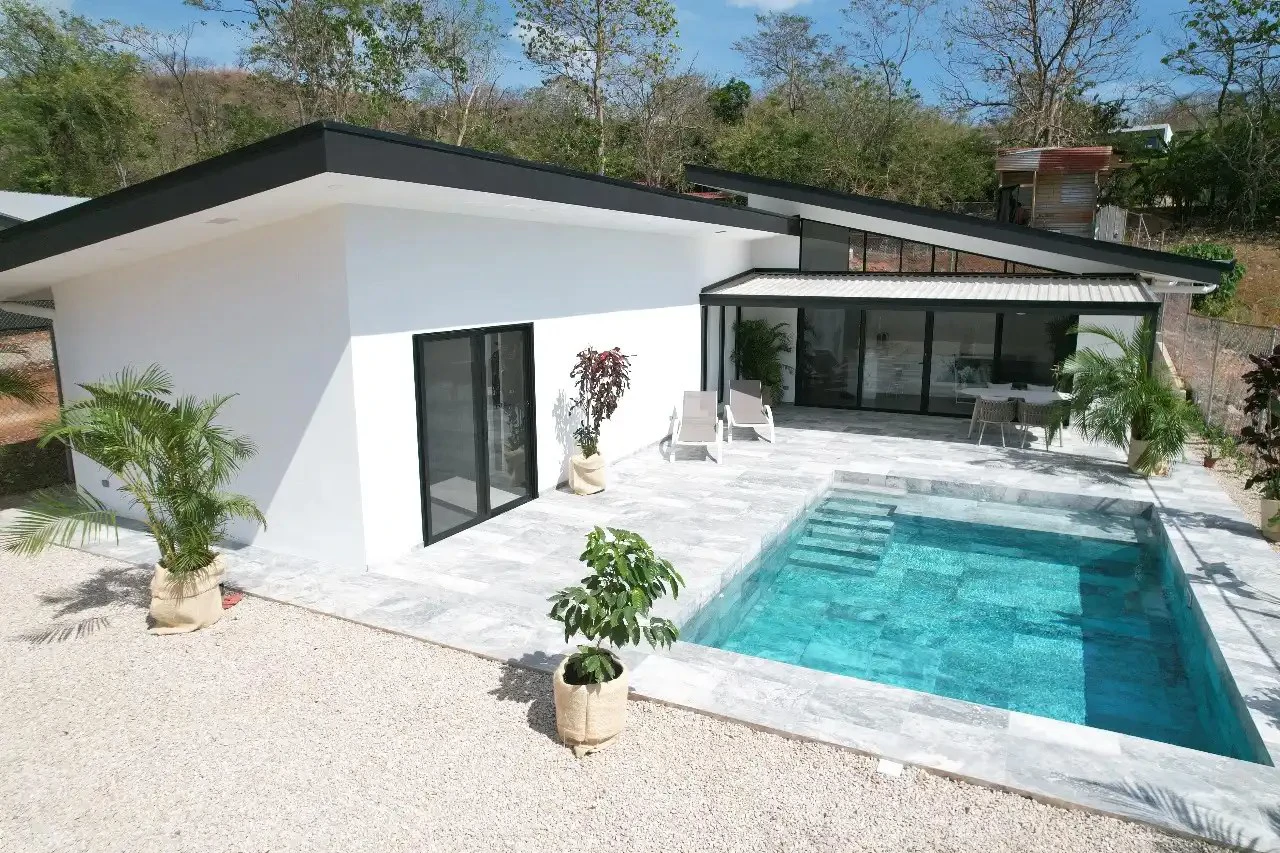 House For Sale in Playa Tamarindo