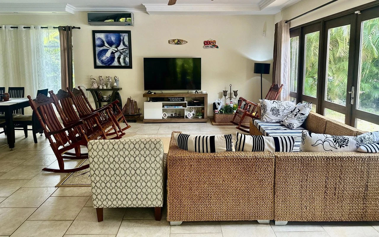Villa 447: $649,000 USD Luxury NICOYA BAY HOME for sale on the Golf Course!  Privacy, Tropical gardens, Fully Furnished, Beautiful views, Strong concrete block construction, High ceilings....... - Gallery image 4