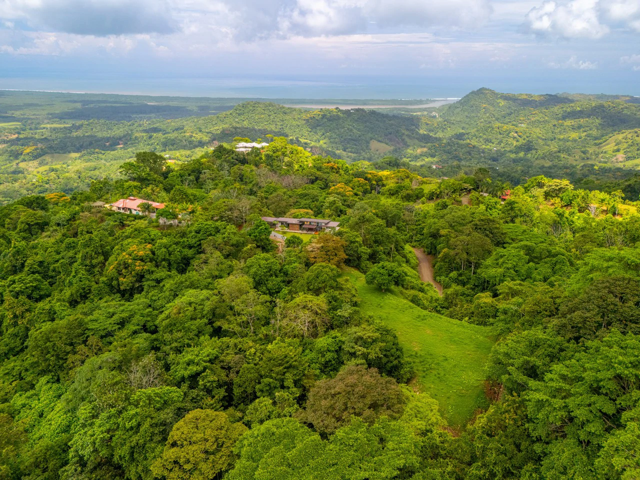 Tropical Paradise in Cascada Sándalo, Tres Ríos Ocean & Mountain Views | Gated Community | Abundant Nature - Gallery image 6
