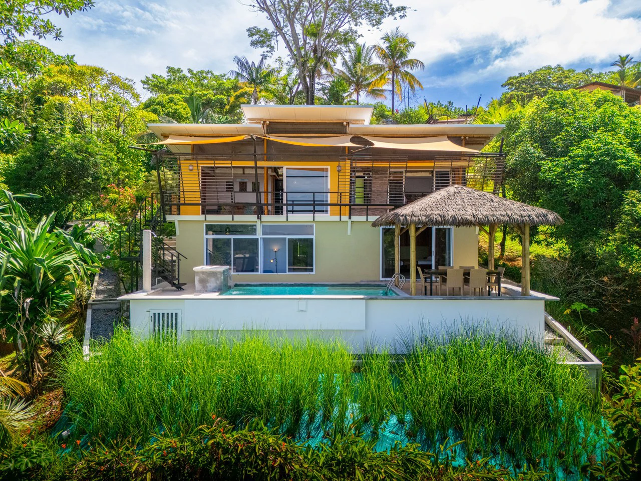 Casa Chiquita: Ocean View Retreat in the Heart of Ojochal – 3 Bed, 3 Bath with Pool, Fruit Trees & Prime Location
