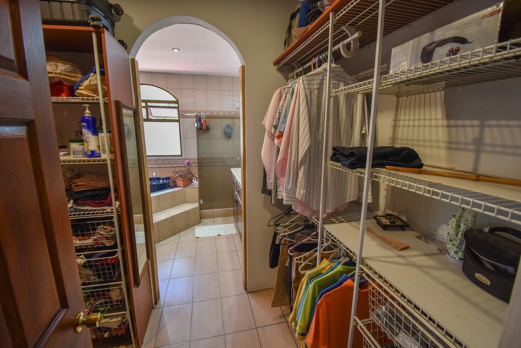 House For Sale in San Rafael - Gallery image 29