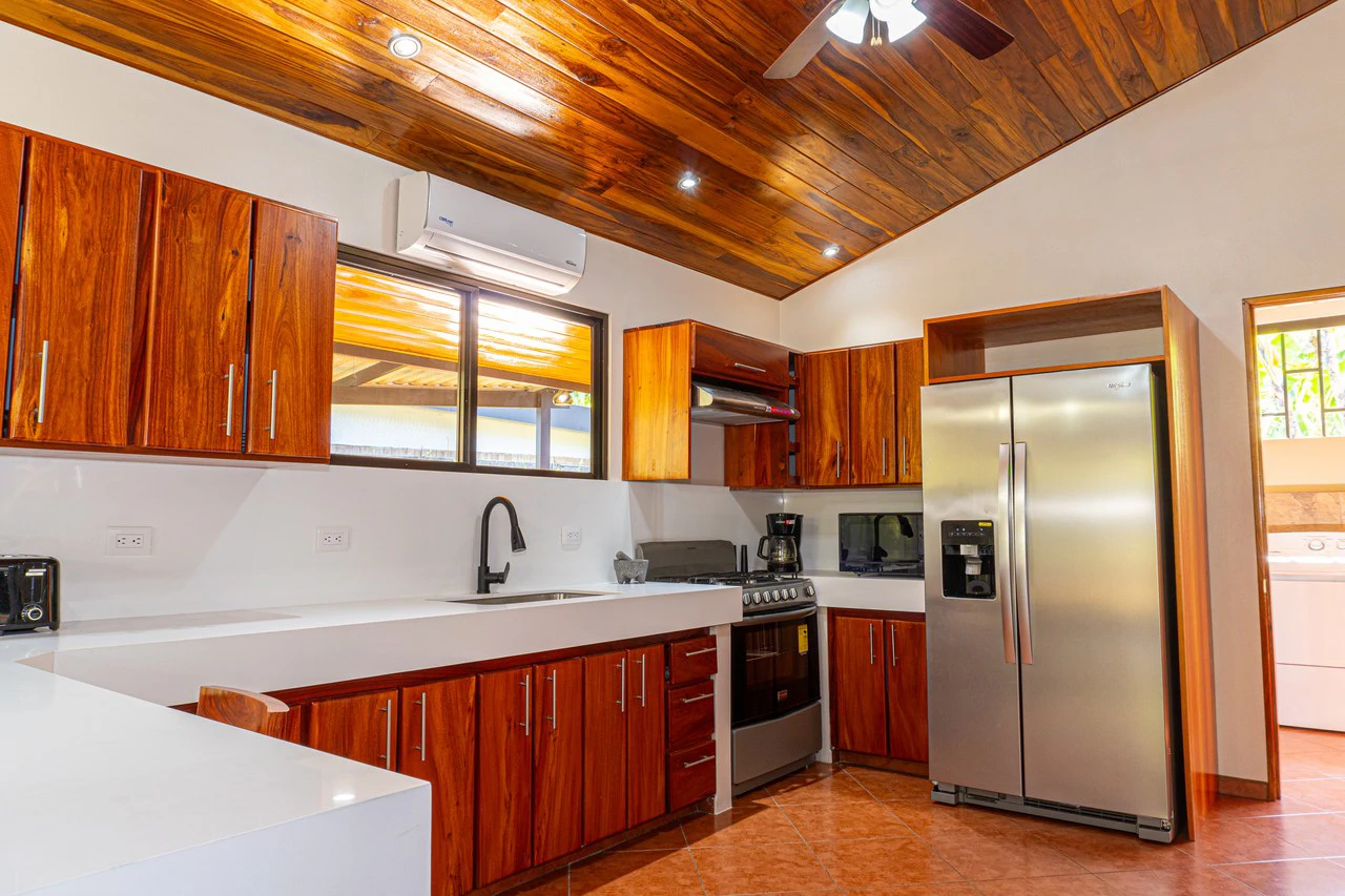 Cozy 2 Bedrooms Casita in Uvita.  Walk to the Beach! - Gallery image 11