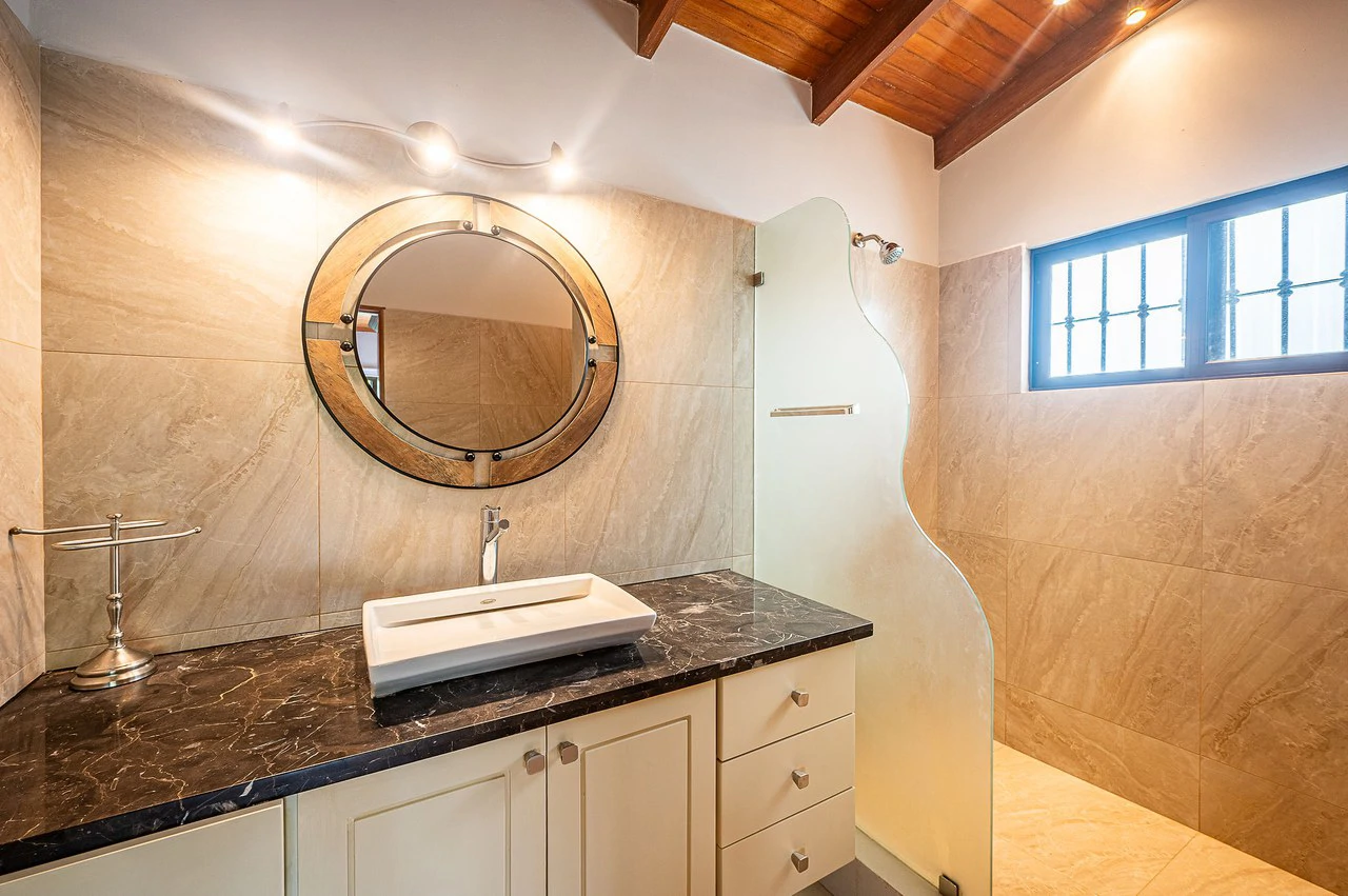 Modern Coastal Affordable 3-bedroom Home Near Los Sueños Resort - Gallery image 23
