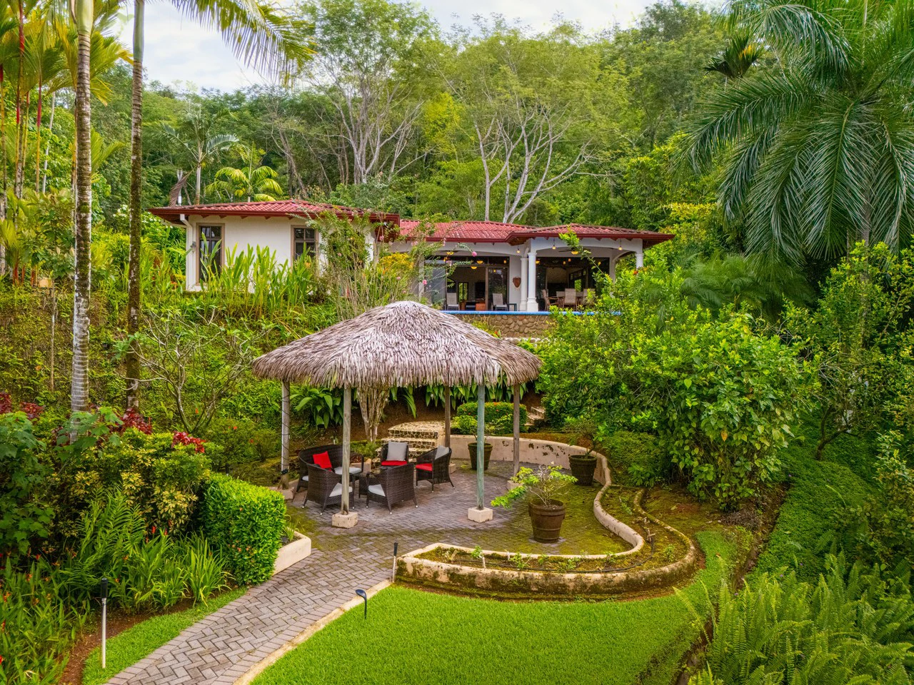 Ocean Mountain View with Privacy! Casa Carpe Diem: Mountain House For Sale in Ojochal - Gallery image 7