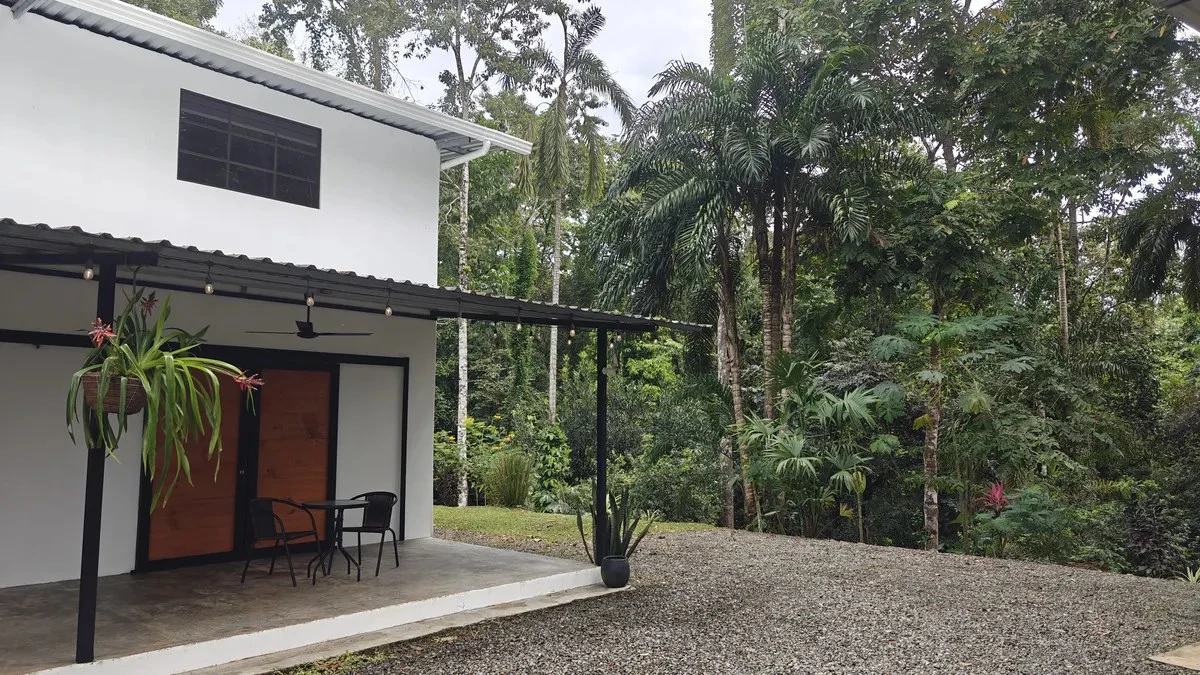ID 925: Elevated Jungle Property with Two Residences, Open Air Living Space, and Mountain Views - Gallery image 9