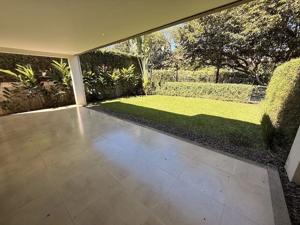 Casa de 4 Habitaciones + Sala de TV en Condominio Dukana: Townhouse For Sale in Guachipelín - Gallery image 12