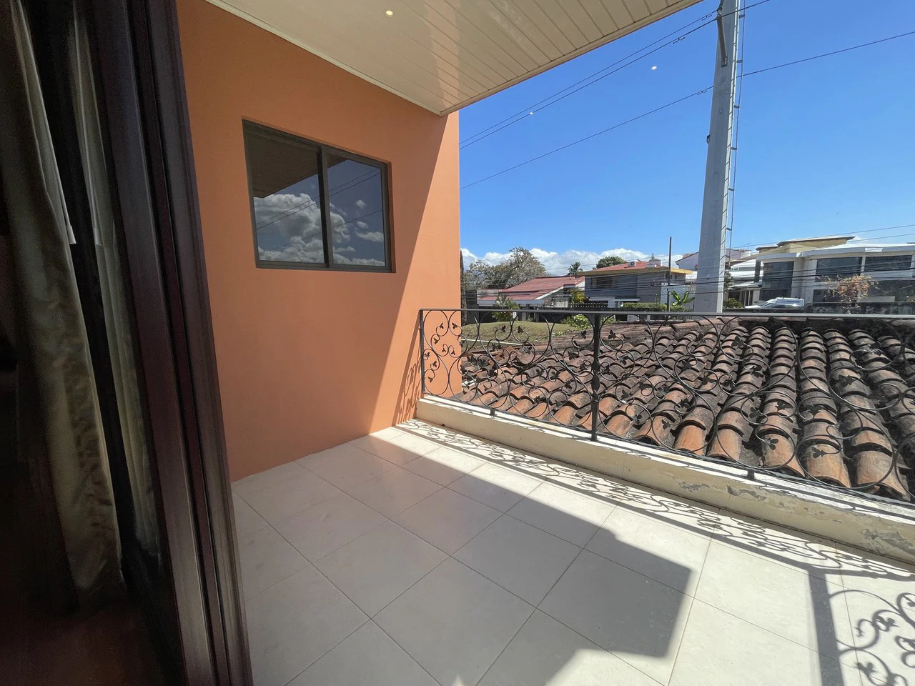 Dona Rosa: House For Sale in Bosques de Doña Rosa - Gallery image 17