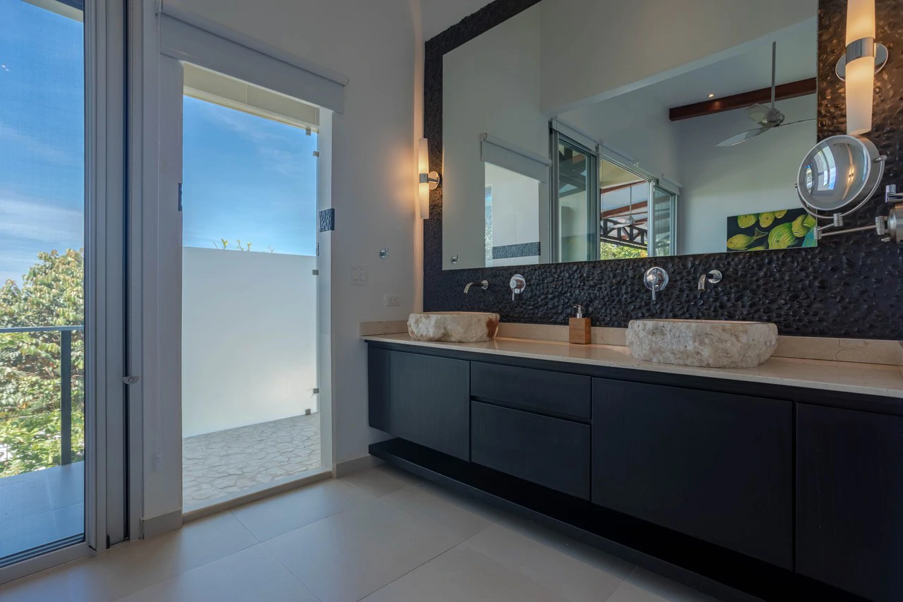 Luxury Villa with Guest House and Ocean Views of Costa Ballena - Gallery image 52