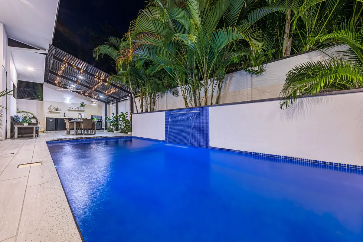 Tropical Home |: 5 Minutes from the Beach!