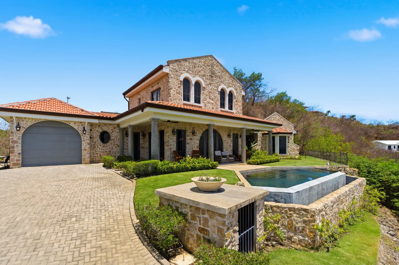 Casa Coyote: Spectacular Ocean-View Home with Pool in Playa Ocotal